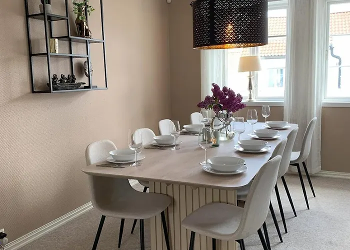 Family-friendly House In Old Town With 13 Beds Villa