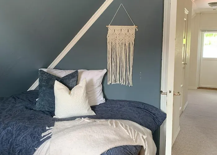 Family-friendly House In Old Town With 13 Beds Villa