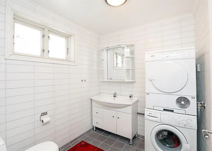 Family-friendly House In Old Town With 13 Beds Villa