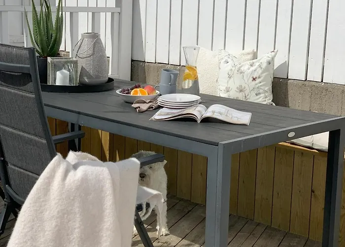 Family-friendly House In Old Town With 13 Beds * Mandal