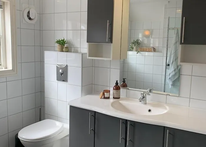 Family-friendly House In Old Town With 13 Beds Mandal